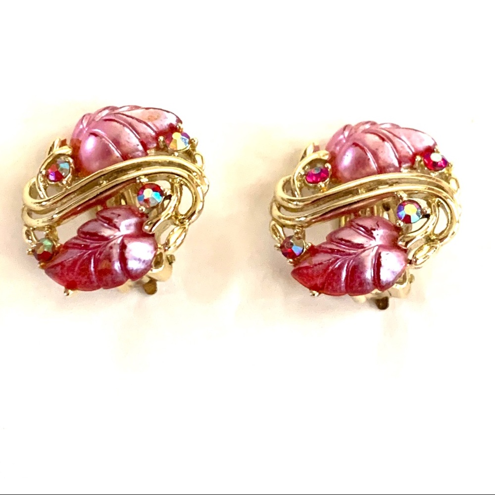 Molded Lucite Vtg Signed Star clip back earrings